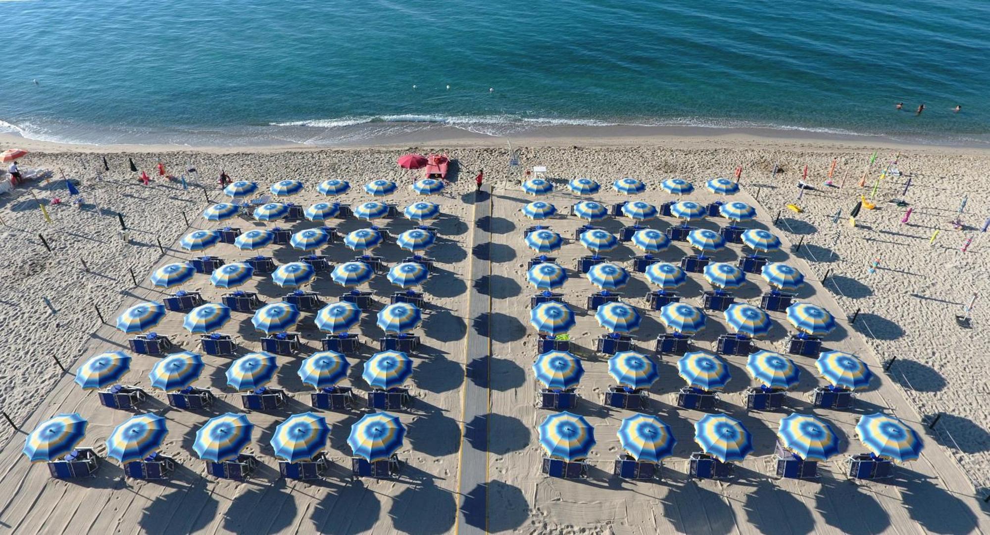 Villaggio Camping Lungomare Cropani Exterior photo
